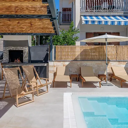 Πανσιόν Eden Adults Only Τρογκίρ