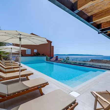 Πανσιόν Eden Adults Only Τρογκίρ