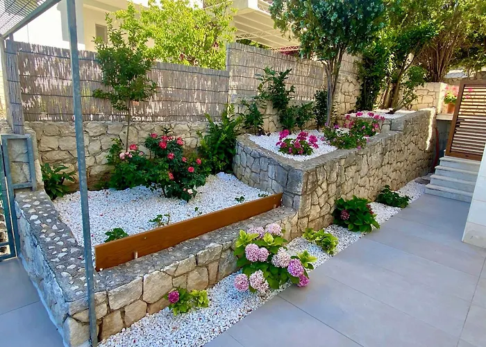 Eden Adults Only Affittacamere Traù