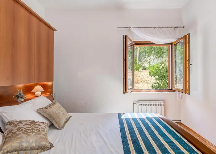 Eden Adults Only Traù